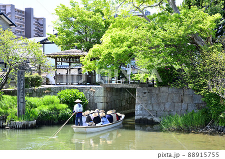 柳川市　掘割りのある風景　柳川城堀水門 88915755