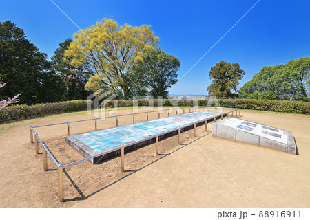 黒塚古墳（奈良県天理市柳本町） 88916911