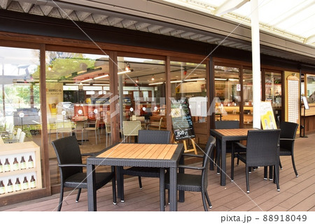 小田原市　えれんなごっそCAFE107のテラス席 88918049