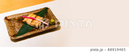 うなぎ　蒲焼　白焼き　【 和食 の イメージ 】 88919465