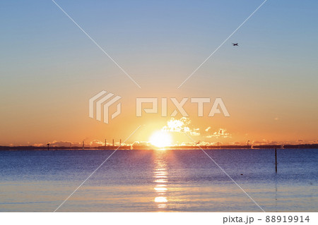 城南島海浜公園の初日の出 城南島海浜公園の初日の出 88919914