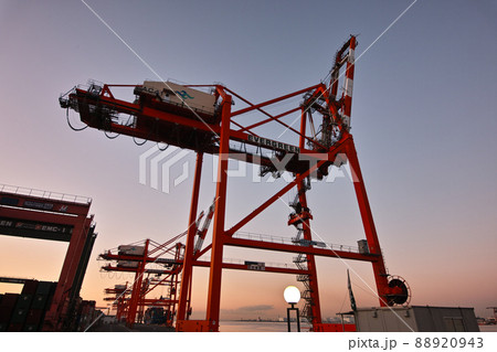 Industrial landscape_Gantry Crane Industrial landscape_Gantry Crane 88920943