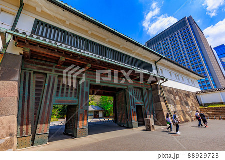 東京 千代田区 皇居東御苑にある大手門 渡櫓門 東京 千代田区 皇居東御苑にある大手門 渡櫓門 88929723