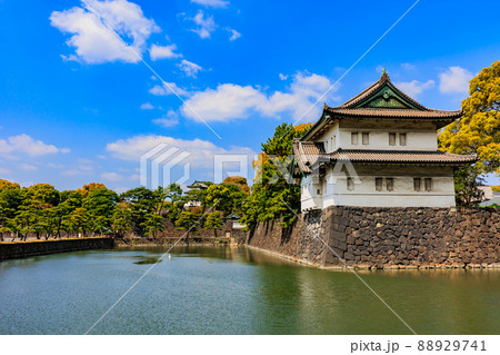 東京 千代田区 皇居外苑にある桜田巽櫓 東京 千代田区 皇居外苑にある桜田巽櫓 88929741