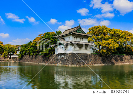 東京 千代田区 皇居外苑にある桜田巽櫓 東京 千代田区 皇居外苑にある桜田巽櫓 88929745