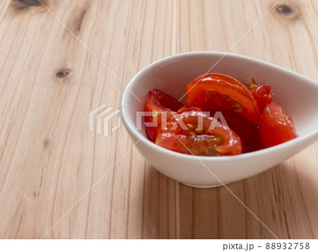 写真素材|新鮮な赤いミニトマト 写真素材|新鮮な赤いミニトマト 88932758