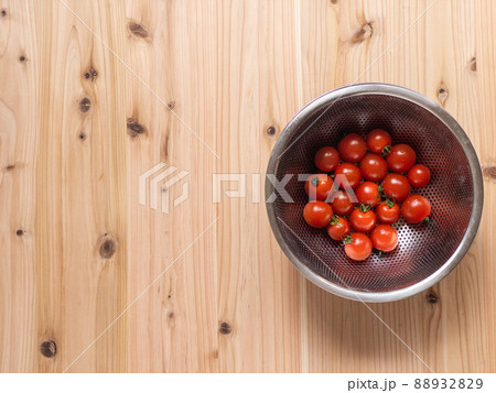 写真素材|新鮮な赤いミニトマト 夏野菜 写真素材|新鮮な赤いミニトマト 夏野菜 88932829