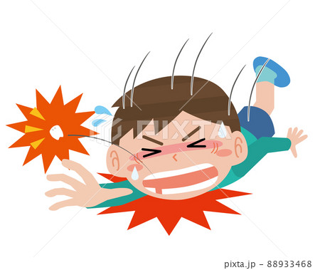 転倒して歯が折れる男の子 88933468