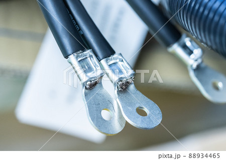 機械に接続される電線 機械に接続される電線 88934465