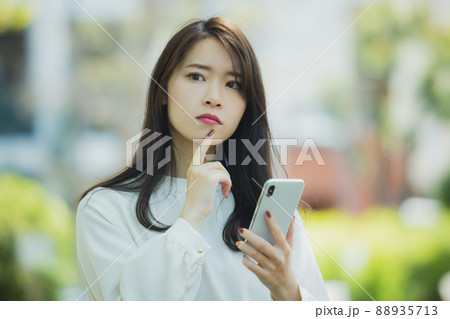 女性 新緑 女性 新緑 88935713