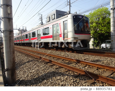 東武東上線直通の東急東横線4000系(Fライナー) 東武東上線直通の東急東横線4000系(Fライナー) 88935781
