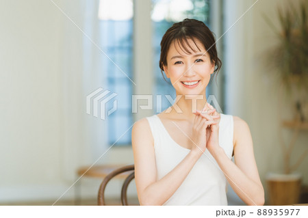 Cosmetically Cosmetically 88935977