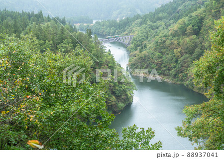 《福島県》只見線・絶景ローカル線 88937041