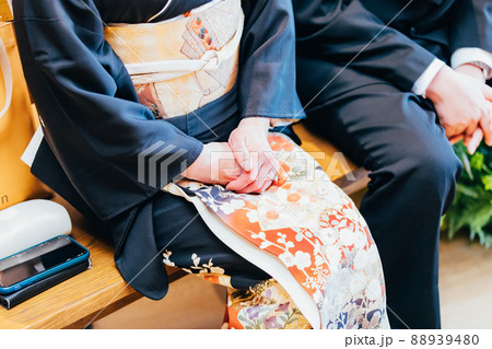 挙式　母親　緊張 88939480