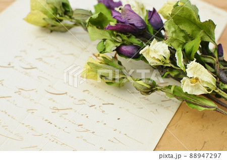 クリスマスローズのドライフラワーの花束 88947297