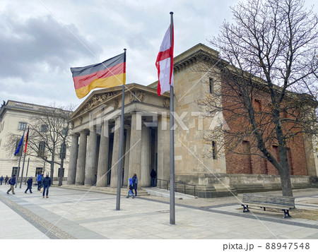 View of the Neue Wache in Berlin 88947548