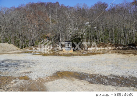 留寿都村立旭野小学校の跡地（廃校） 88953630