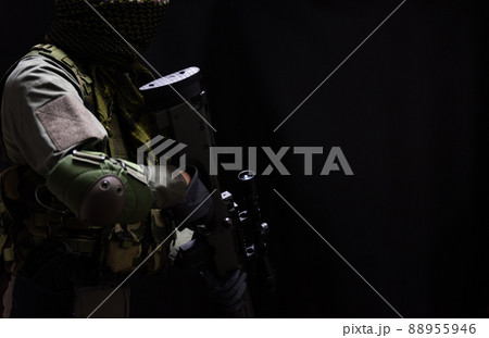 狙撃銃と狙撃手 88955946
