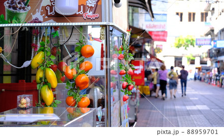 バンコク・チャイナタウンの活気あふれる街並み(2022年4月) バンコク・チャイナタウンの活気あふれる街並み(2022年4月) 88959701