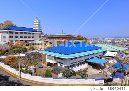 【香川県】桜咲く春の金剛禅総本山少林寺 88960451