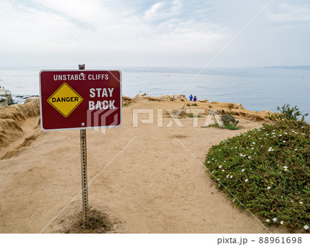 Overcast view of the famous  trail of La Jolla Cove 88961698