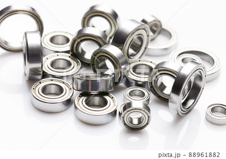 Group of shiny metal bearing Group of shiny metal bearing 88961882