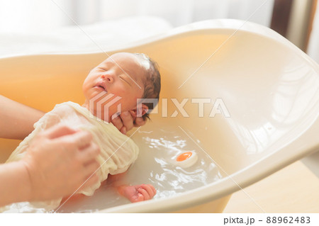 沐浴　新生児　1週 88962483
