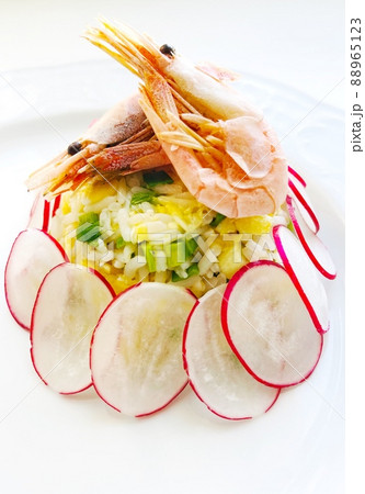 Fried rice with vegetables and shrimp asian dish Fried rice with vegetables and shrimp asian dish 88965123