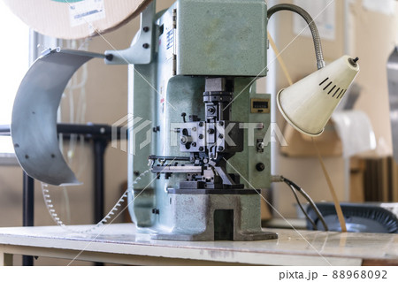 圧着機・プレス機・アプリケータ 88968092