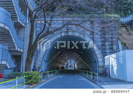 東京都心のトンネル 東京都心のトンネル 88969447