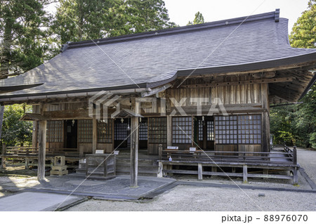 須佐神社　拝殿　島根県出雲市 88976070