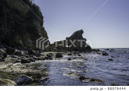 静之窟周辺の海岸 島根県大田市 静之窟周辺の海岸 島根県大田市 88976444