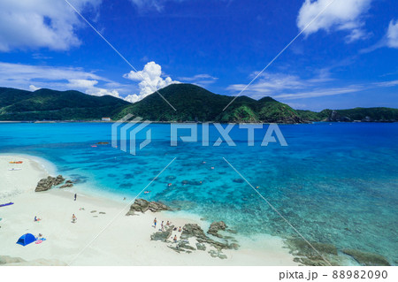 阿波連ビーチからボートで行ける無人島、ハナリ島(渡嘉敷島) 阿波連ビーチからボートで行ける無人島、ハナリ島(渡嘉敷島) 88982090