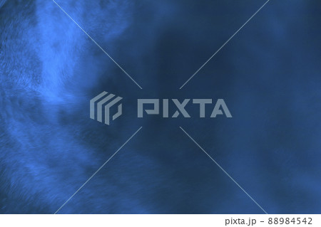 ブルー系の水蒸気イメージ　(背景素材) 88984542