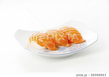 生サーモンの握り寿司 生サーモンの握り寿司 88988663