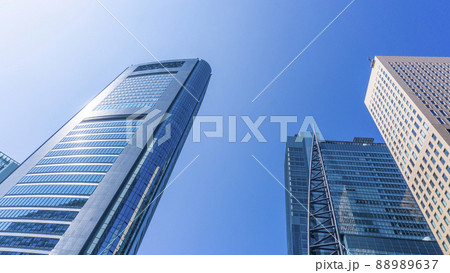都心の高層オフィスビル群の風景_77 都心の高層オフィスビル群の風景_77 88989637