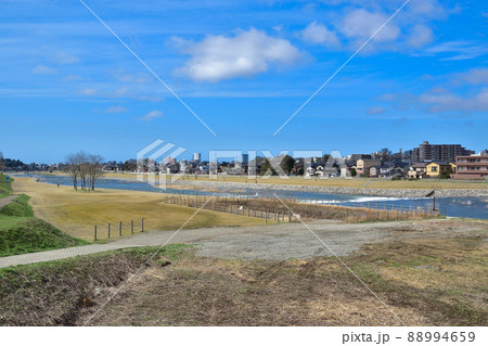金沢市　犀川河川敷緑地公園 88994659