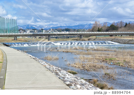 金沢市　犀川河川敷緑地公園 88994704
