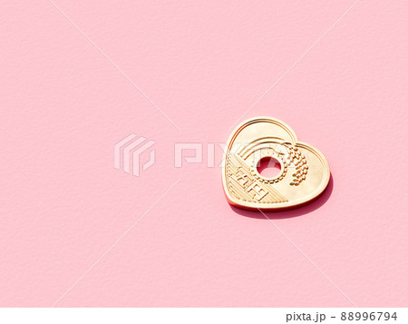 ハート型の5円玉 88996794