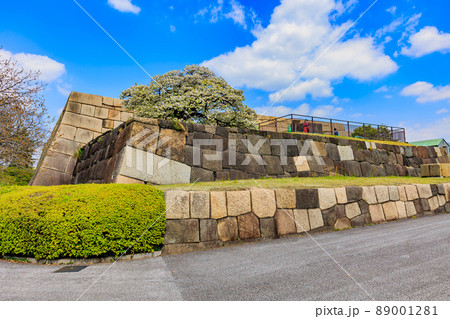 東京 千代田区 皇居にある江戸城天守台 東京 千代田区 皇居にある江戸城天守台 89001281