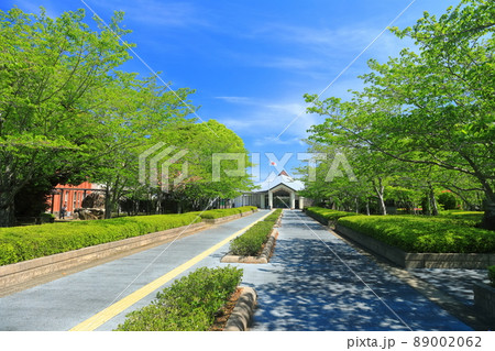 【鹿児島県】快晴下の知覧特攻平和会館（知覧平和公園） 89002062