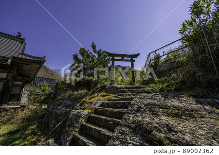 石見銀山大森町並み　観世音寺　金毘羅宮　島根県大田市 89002362