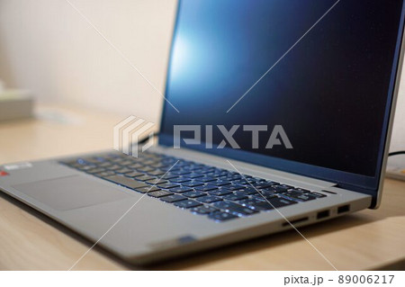 ノートPCでの業務 ノートPCでの業務 89006217