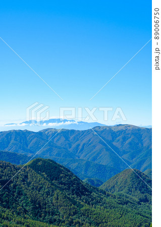 美ヶ原トレッキング：アルプス展望コース（鉢伏山と中央アルプスを望む） 89006750