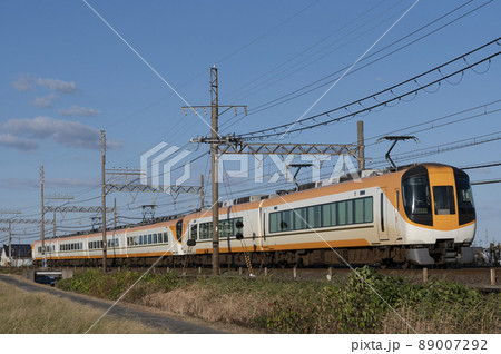 サニーカー&22600系(箕田~伊勢若松) 89007292