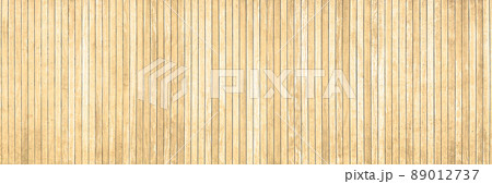 木目のある明るい薄茶色の板張りの横長のウッドデッキを俯瞰した背景画像 89012737