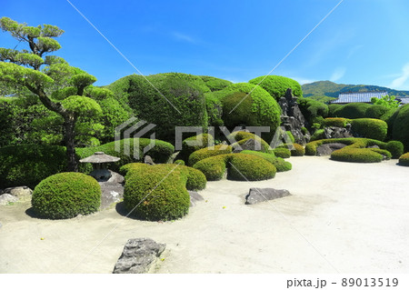 【鹿児島県】快晴下の知覧武武家屋敷(平山亮一邸庭園) 【鹿児島県】快晴下の知覧武武家屋敷(平山亮一邸庭園) 89013519