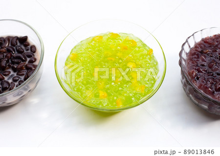 Corn with tapioca pearls in coconut milk 89013846