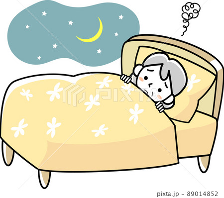 ベッドに入っても眠れないシニア女性 ベッドに入っても眠れないシニア女性 89014852