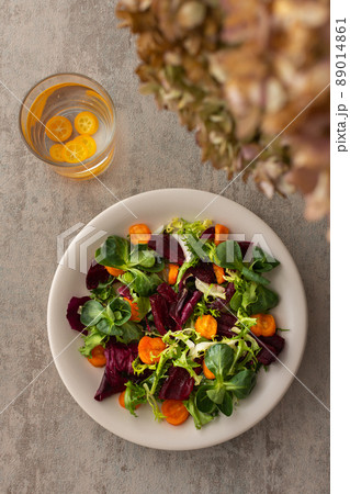 Mixed salad with boiled carrots and beetroot Mixed salad with boiled carrots and beetroot 89014861